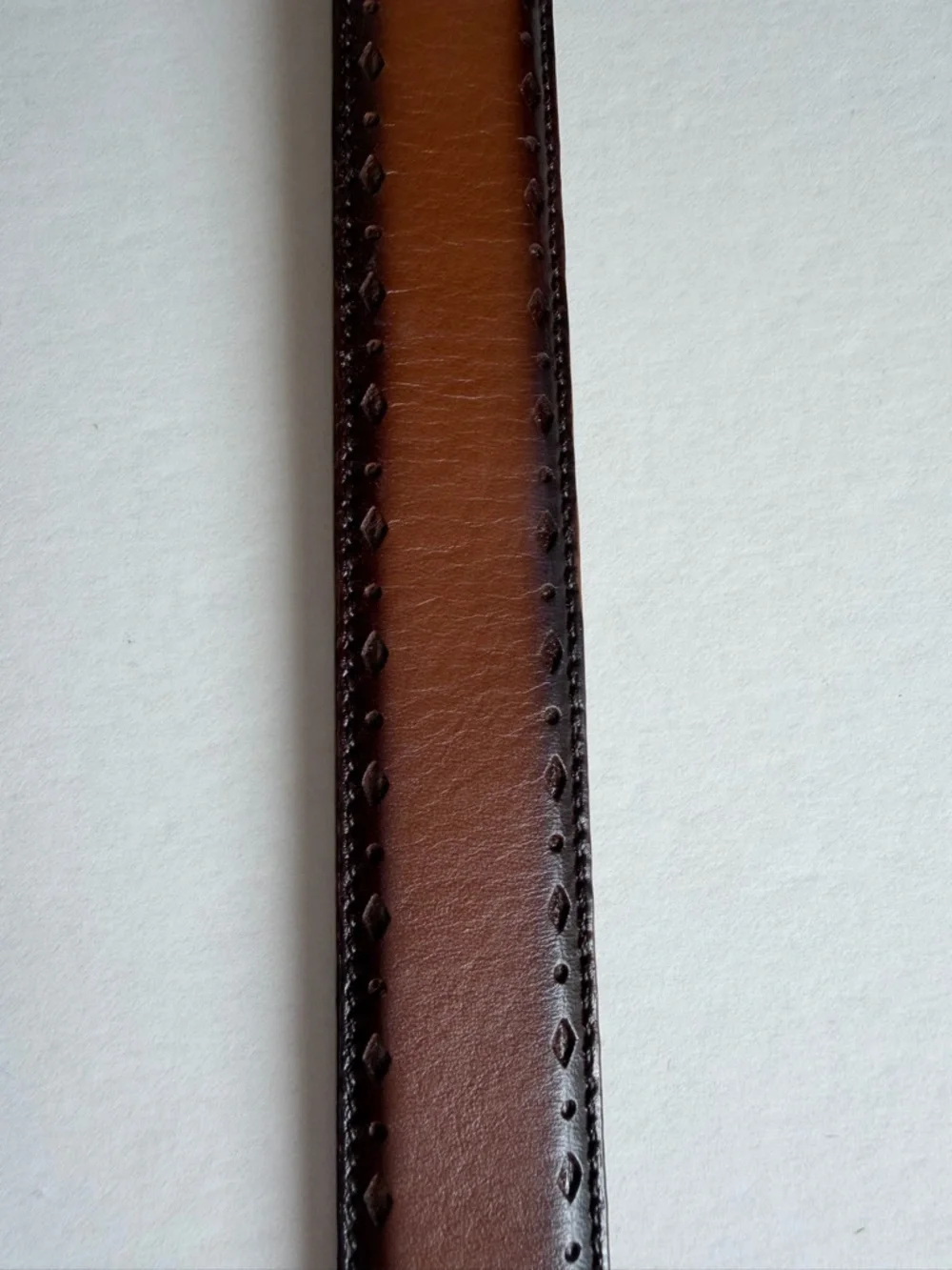 Cole Haan Mens Brown Leather Belt Burnished Stitched Detail - Size 34 - Picture 6 of 7